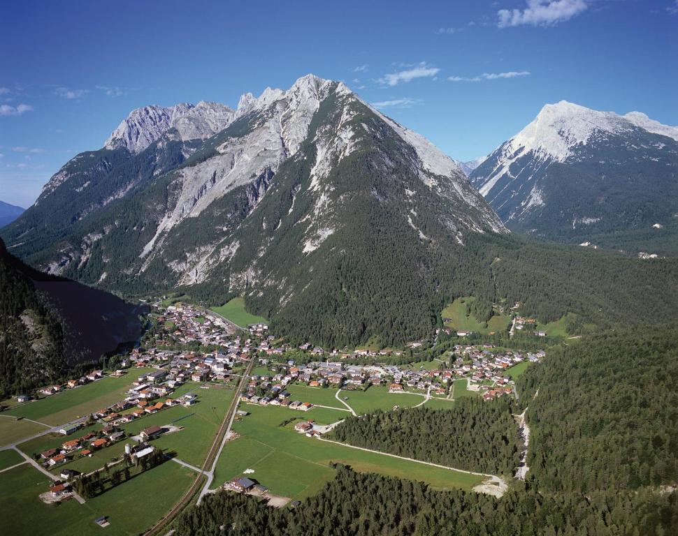 Gasthof Risserhof Otel Scharnitz Dış mekan fotoğraf